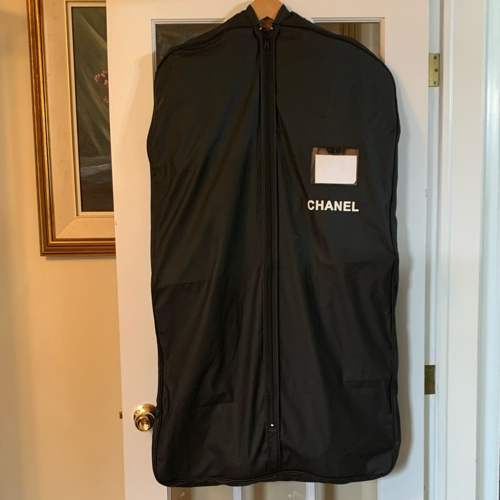 📌  New Chanel Extra Long Black
 Garment Cover Bag